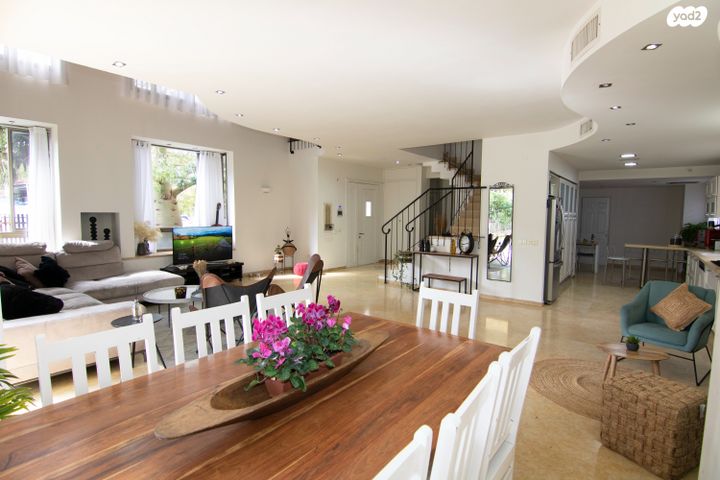 בית פרטי/ קוטג', רמות מנחם, הוד השרון