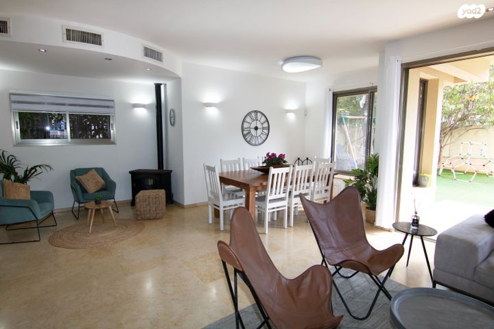 בית פרטי/ קוטג', רמות מנחם, הוד השרון