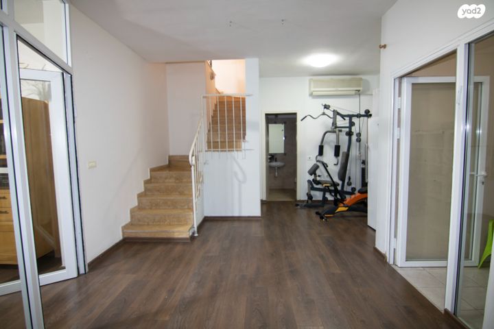 בית פרטי/ קוטג', רמות מנחם, הוד השרון