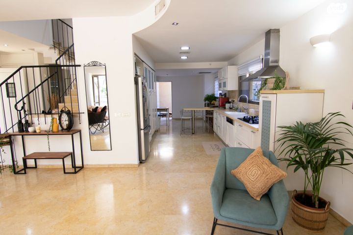 בית פרטי/ קוטג', רמות מנחם, הוד השרון