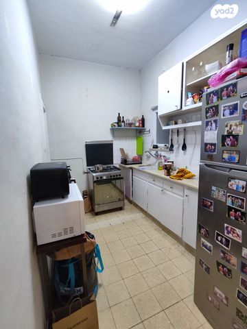 דירה, התיבונים, רחביה, ירושלים