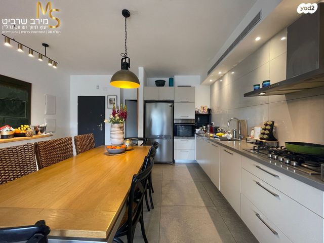 דירה, יוסף שכטר, אחוזה, חיפה