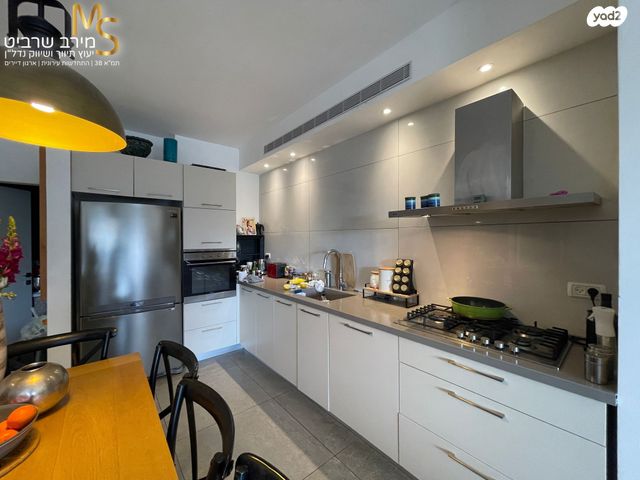 דירה, יוסף שכטר, אחוזה, חיפה