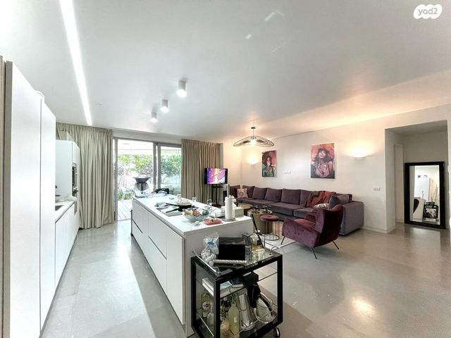 דירת גן, הרצליה פיתוח, הרצליה