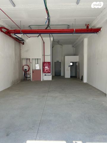 מבני תעשיה, אופקים