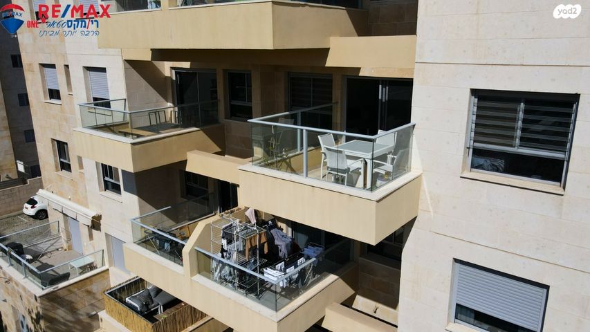 דירה, אמה טאובר פרידמן, הרצליה הירוקה, נווה עובד, הרצליה