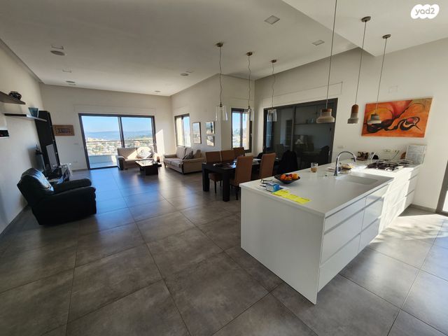 בית פרטי/ קוטג', כפר ורדים