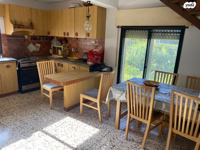 דו משפחתי, רמת ישי