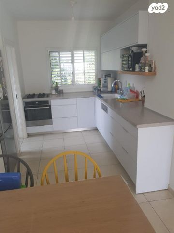 דירה, דובדבן, נווה עמל, הרצליה