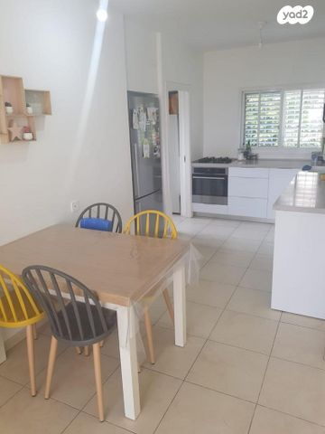 דירה, דובדבן, נווה עמל, הרצליה