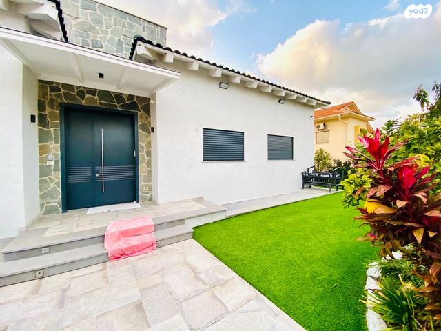 בית פרטי/ קוטג', גן יבנה