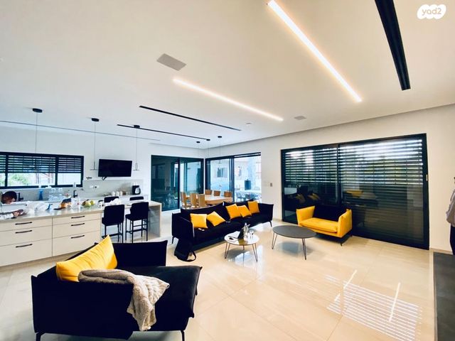 בית פרטי/ קוטג', גן יבנה