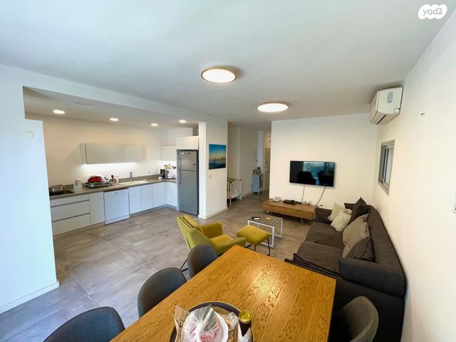 דירה, פלמ"ח 21, הרצליה הירוקה, נווה עובד, הרצליה