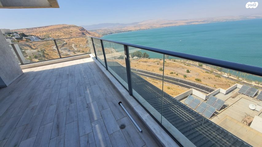 גג/ פנטהאוז, שדרות הרצל, קרית שמואל, טבריה