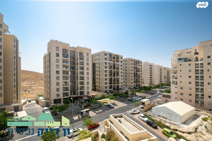 דירה, עמנואל זיסמן, חומת שמואל, הר חומה, ירושלים