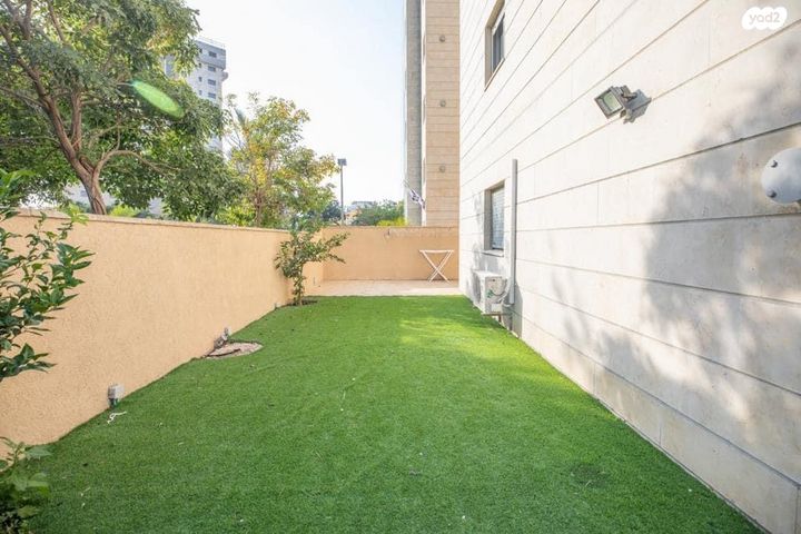 דירת גן, ברנע, אשקלון