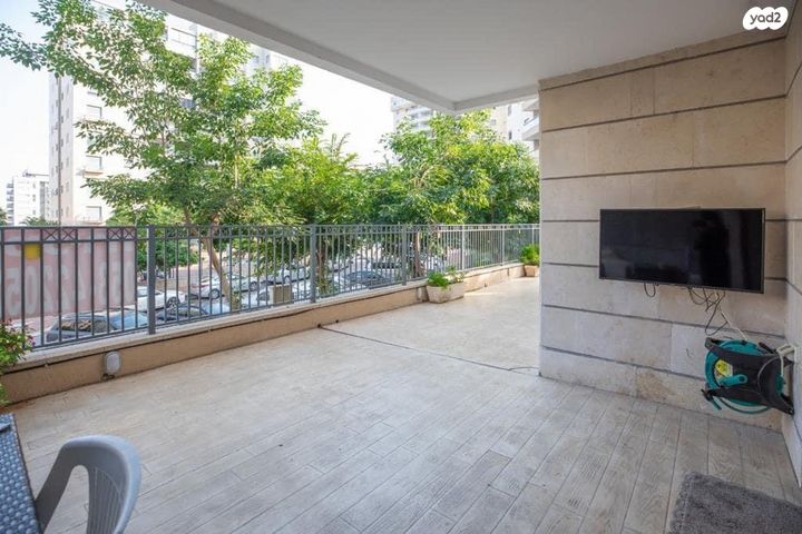 דירת גן, ברנע, אשקלון