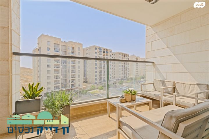 דירה, עמנואל זיסמן, חומת שמואל, הר חומה, ירושלים