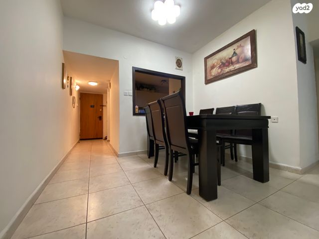 דירה, הרב זוארץ פריג'ה 14, נאות גנים, נתניה