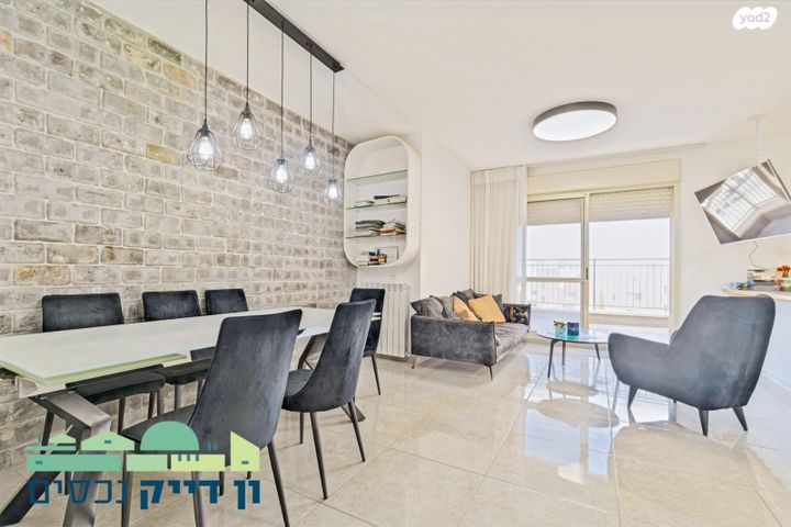 דירה, הרב כלפון משה הכהן, חומת שמואל, הר חומה, ירושלים