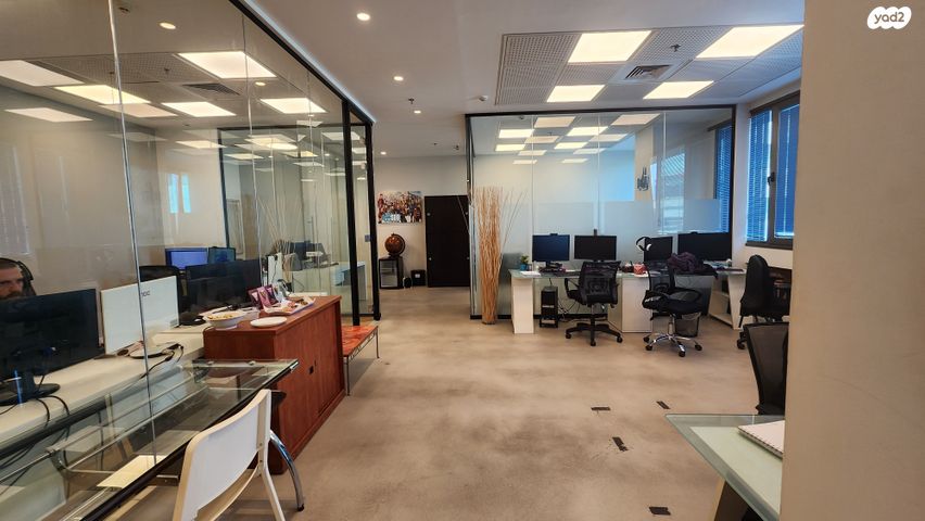 משרדים, גולדה מאיר, שאר העיר, נס ציונה