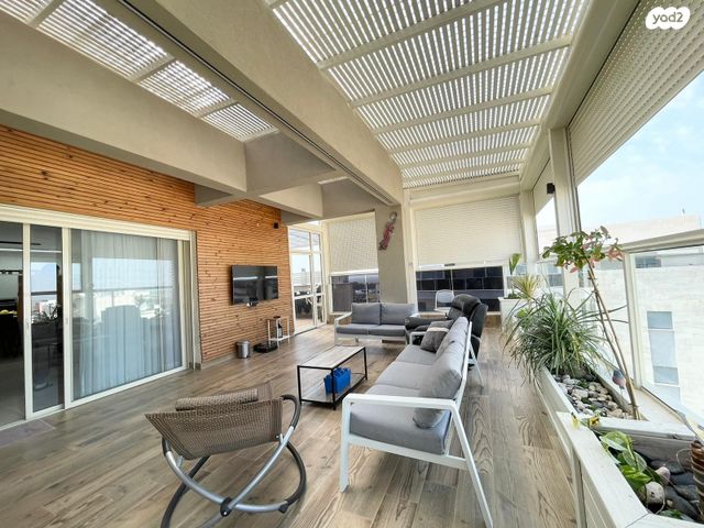 גג/ פנטהאוז, עפולה