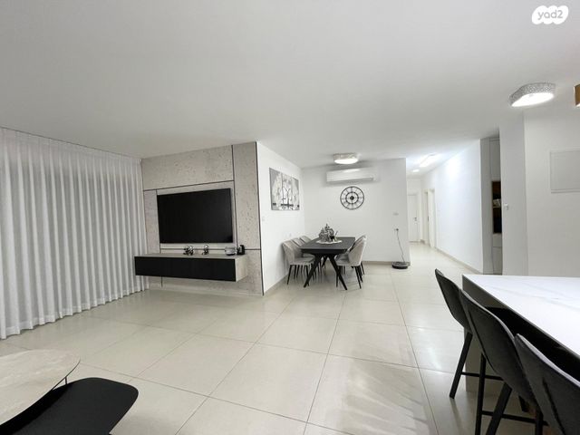 גג/ פנטהאוז, עפולה