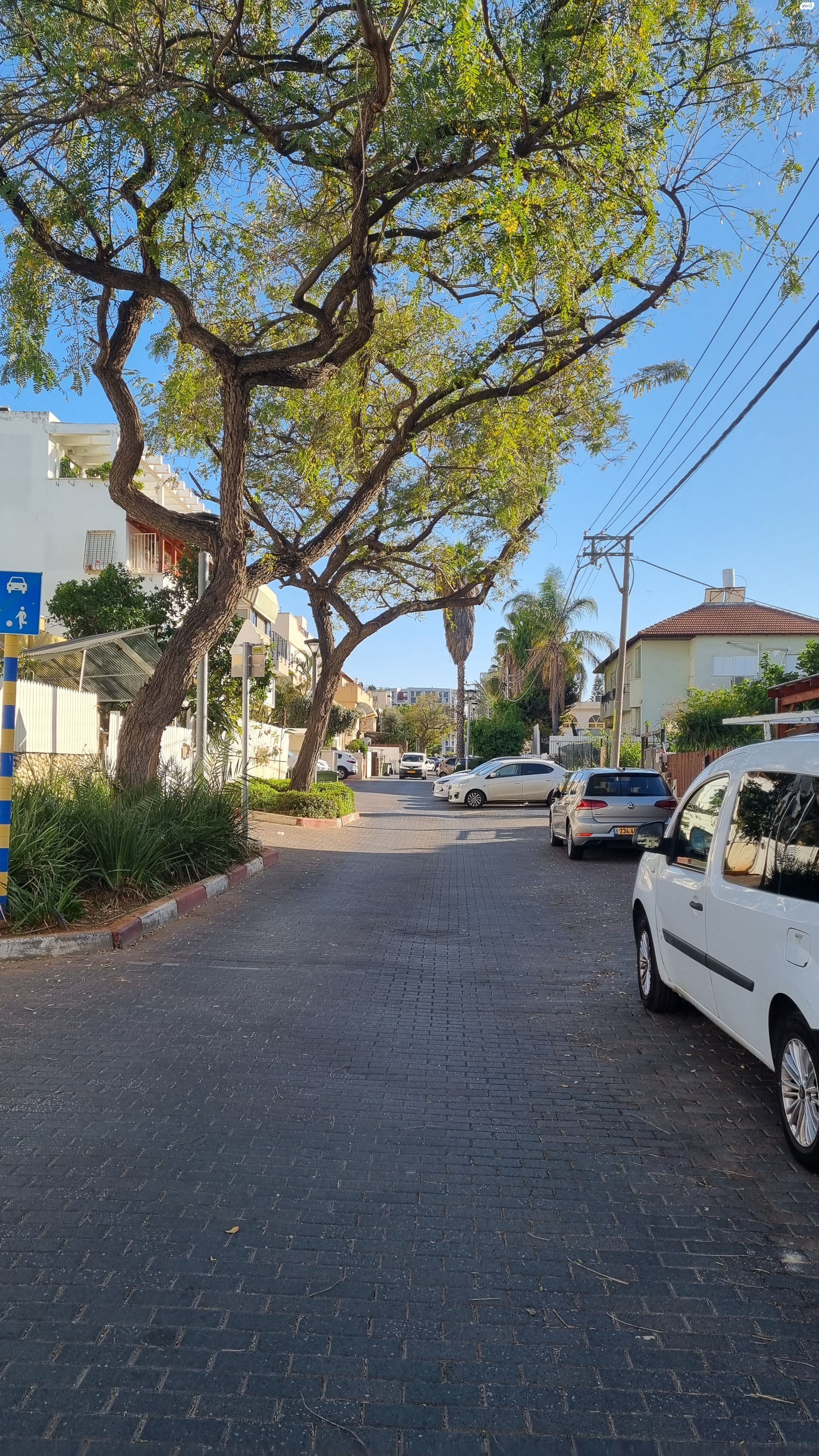 י.ל. פרץ 