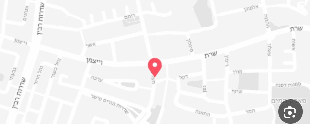 מגרשים