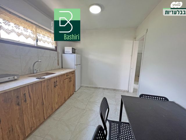 דירה, יוסף שפרינצק, קרית שמונה