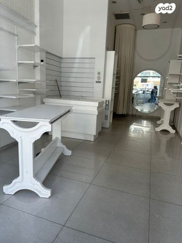 חנויות/ שטח מסחרי, חובבי ציון 36, לב המושבה / מרכז העיר, פתח תקווה