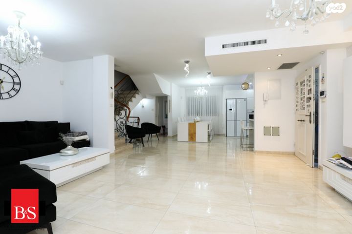 דו משפחתי, רבן גמליאל 8, נאות הרצל, נתניה