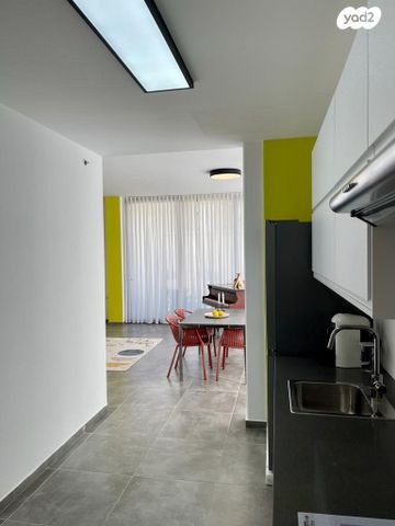 דירה, שדרות ח"ן, הצפון הישן - דרום, תל אביב יפו