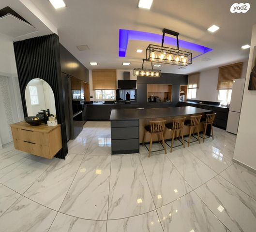 משק חקלאי/ נחלה, ינוב