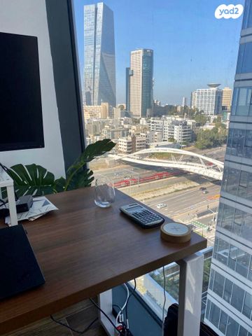 יגאל אלון 94