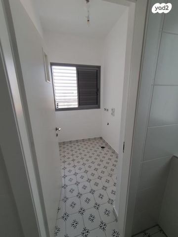 דירה, צבי מנדלבלט 5, מרכז, הרצליה