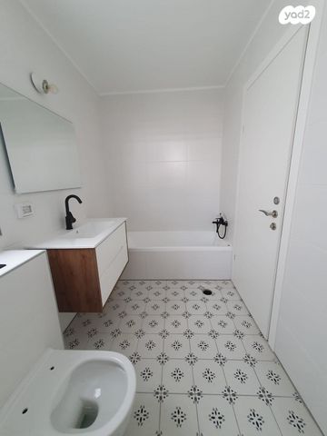 דירה, צבי מנדלבלט 5, מרכז, הרצליה