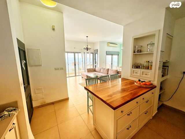 בית פרטי/ קוטג', גילון