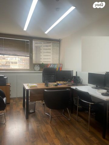 משרדים, דרך אבא הלל, בורסה, רמת גן