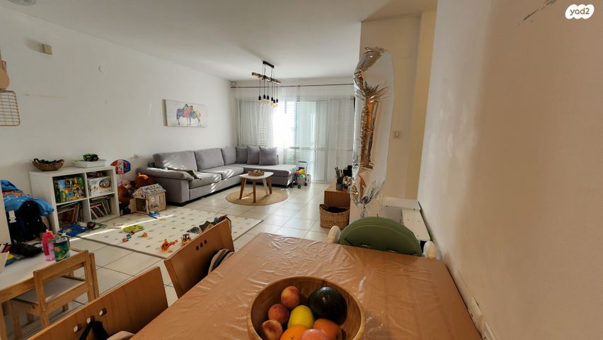 דירה, שדרות ששת הימים 18, ניר אביב, תל אביב יפו