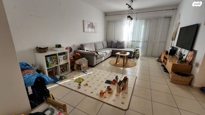 דירה, שדרות ששת הימים 18, ניר אביב, תל אביב יפו