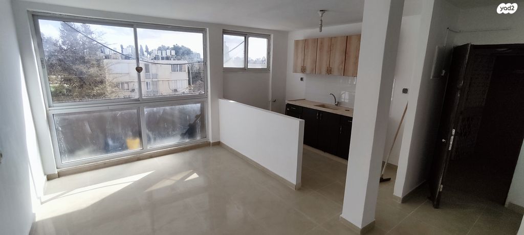 שמעון בר גיורא 22