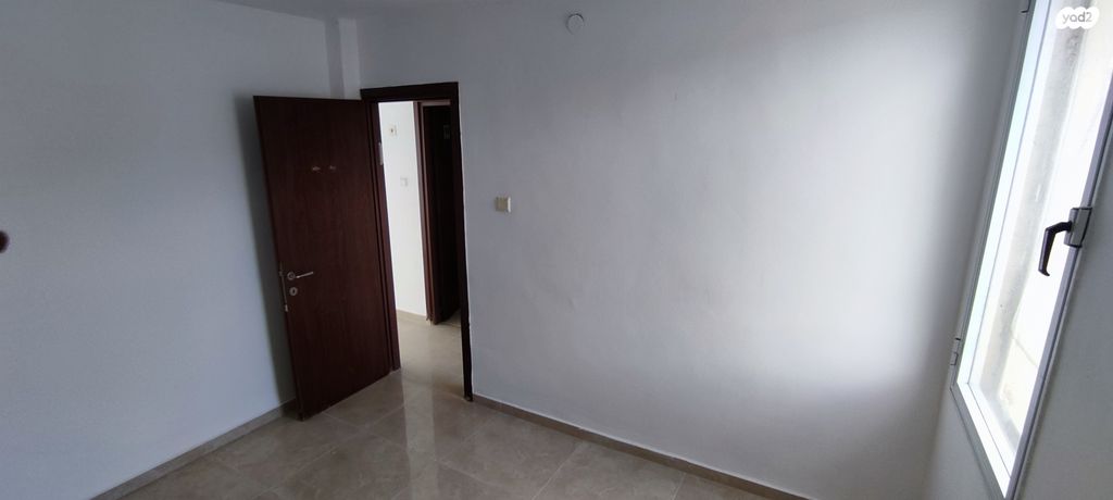 דירה, שמעון בר גיורא 22, שכונה ד', באר שבע