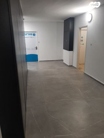 משרדים, רוטשילד, ראשון לציון