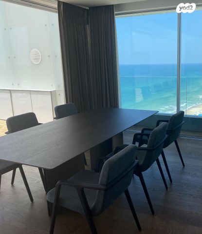 גג/ פנטהאוז, הרצליה פיתוח, הרצליה