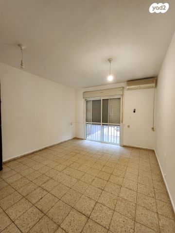 דירת גן, ליטאני, גני אביב, לוד