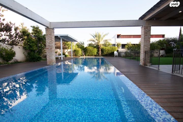 בית פרטי/ קוטג', סביון