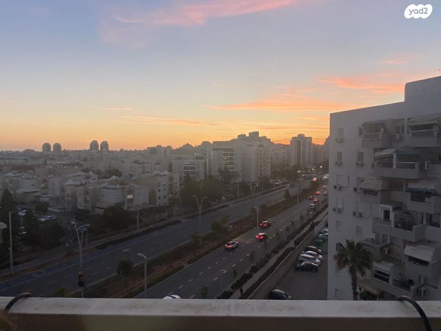 מבוא האתרוג 