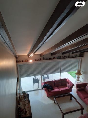 בית פרטי/ קוטג', מבוא מנדס 4, קרית קריניצי, רמת גן