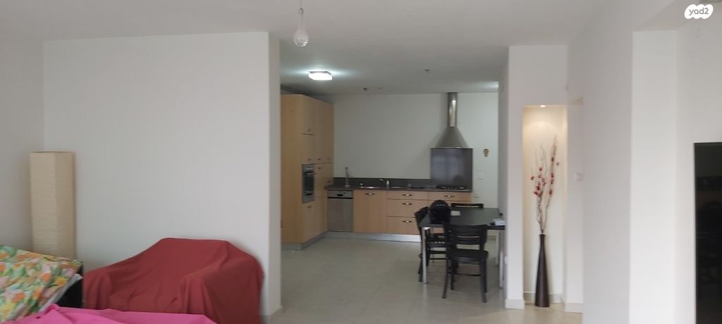 שכונת בן גוריון, מרכז העיר ג'